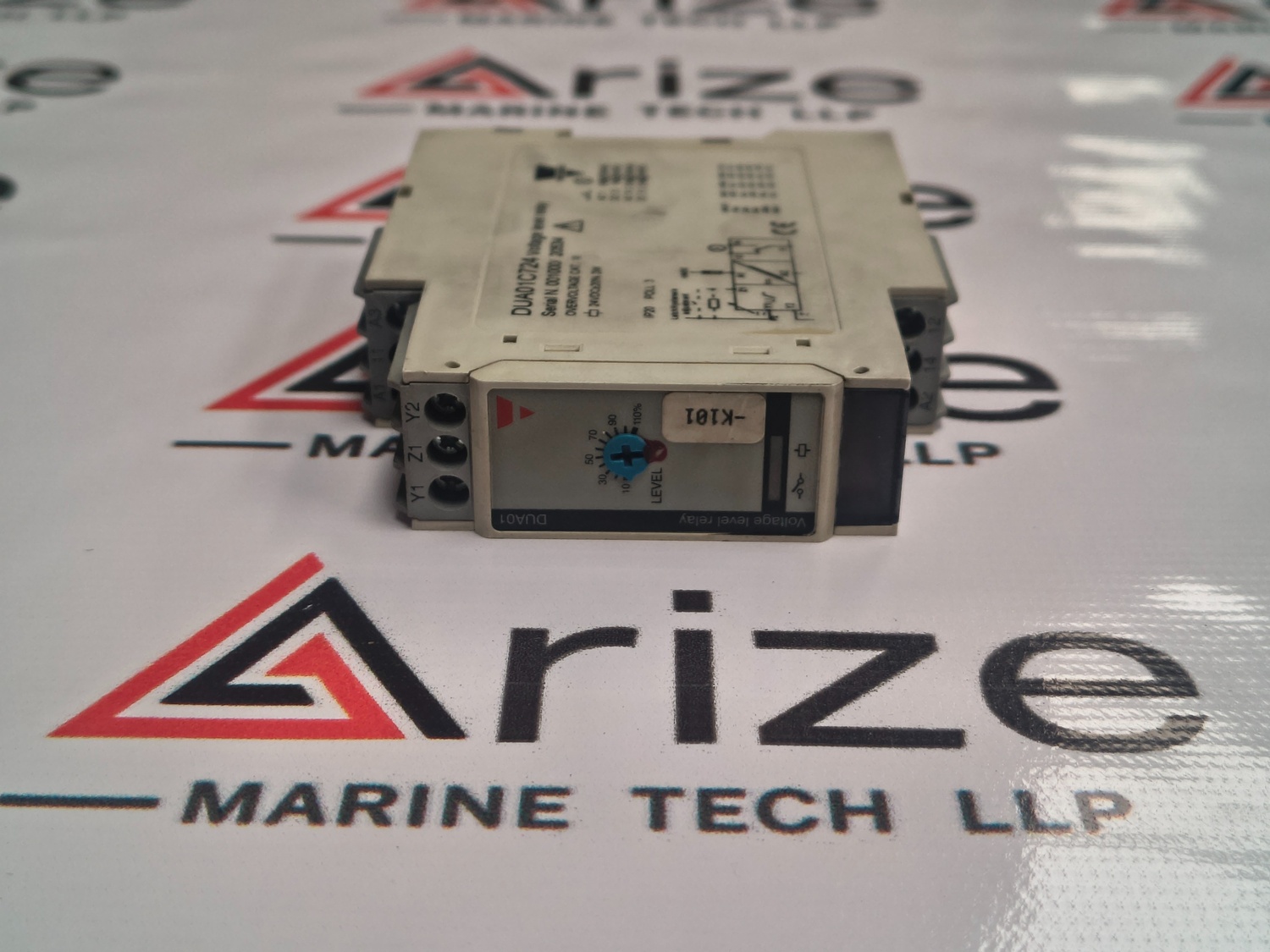 CARLO GAVAZZI DUA01C724 VOLTAGE LEVEL RELAY TESTED